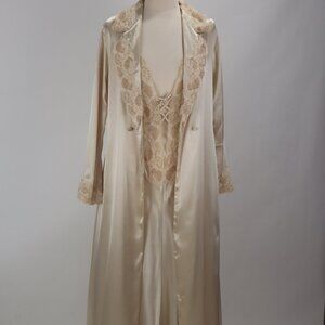 Vintage Victoria's Secret NWOT Beige Long Lace Nightgown Robe Set Peignoir XS
